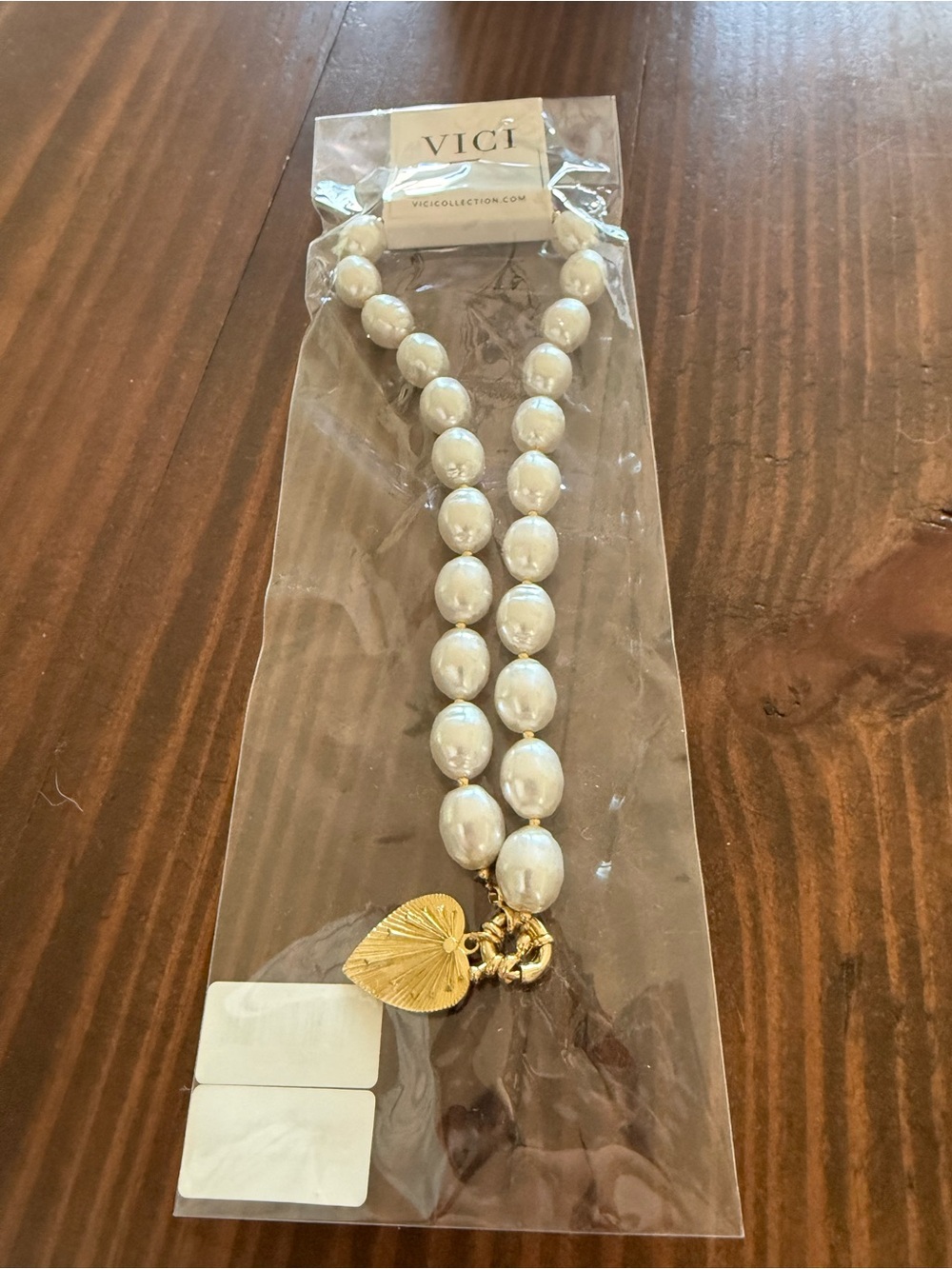 VICI White Pearl Bead Necklace with Gold Shell Charm